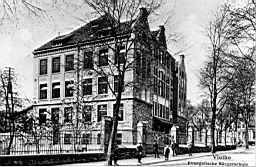 Ansicht um 1950 - Die alte Bürgerschule an der Herrenwiese